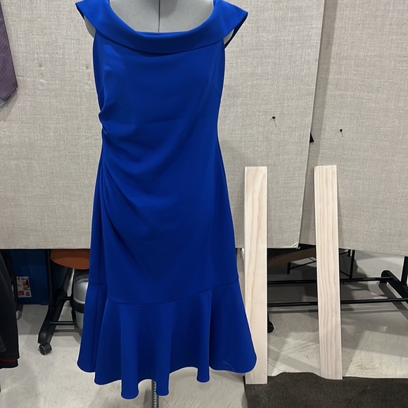 Royal blue dress - Picture 9 of 9